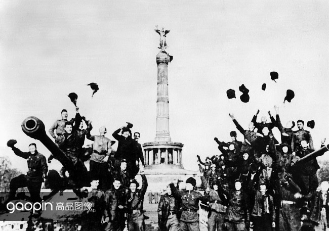 穿越回75年前来看二战胜利后各国的欢庆场面