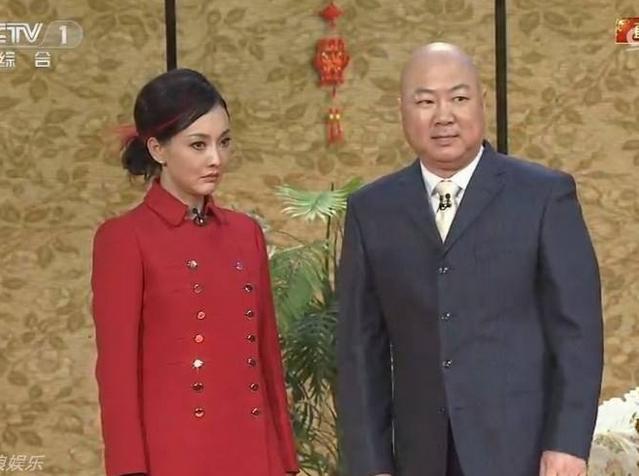 妇孺皆知的光头笑星,年过五旬却娶80后娇妻,他那憨样令人捧腹