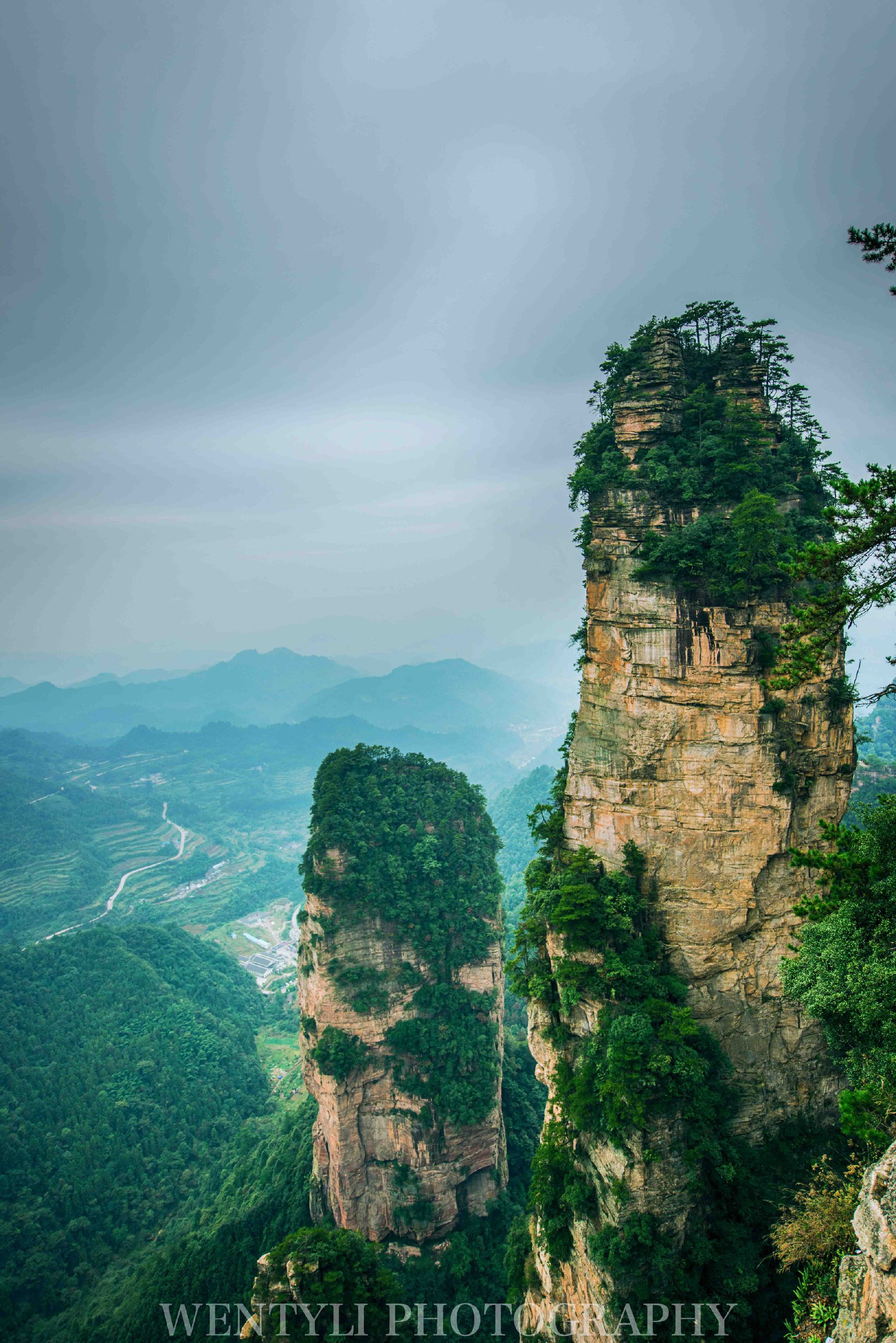 张家界-山魂 良田美池桑竹,阡陌交通,鸡犬相闻,遥望仙山云中来