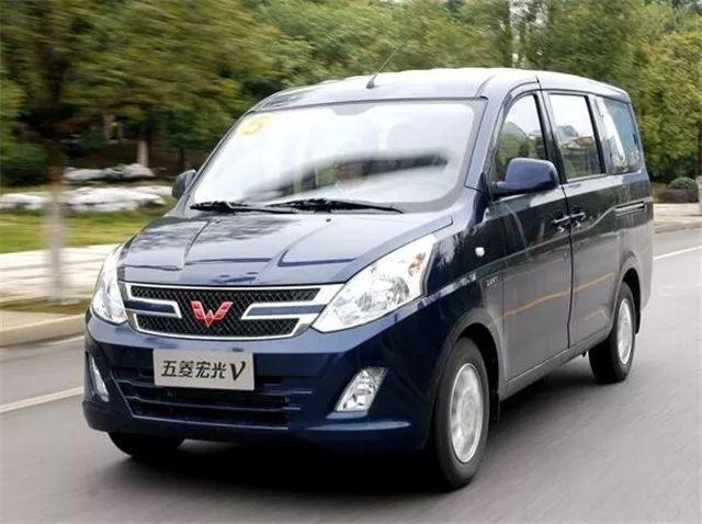 最时髦的五菱宏光,面包车的外观,"超跑"的内饰!-新浪汽车