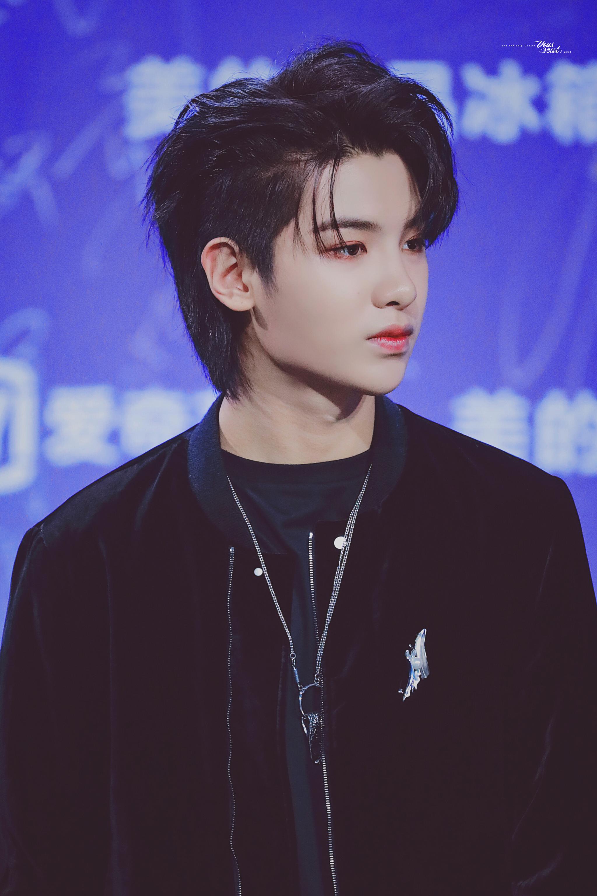 justin尖叫之夜justin黑发justin黄明昊尖叫之夜红毯饭拍图一