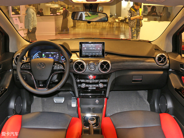 不简单的纯电suv 实拍北汽新能源ex360