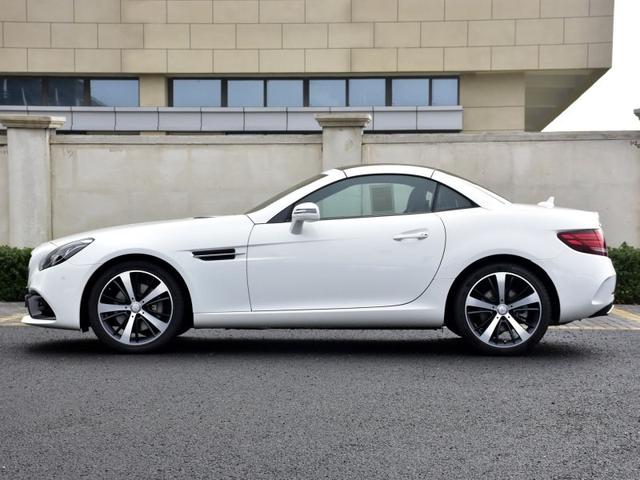 不懂车的妹子都在盯着看,这3款双门轿车回头率最高-新浪汽车