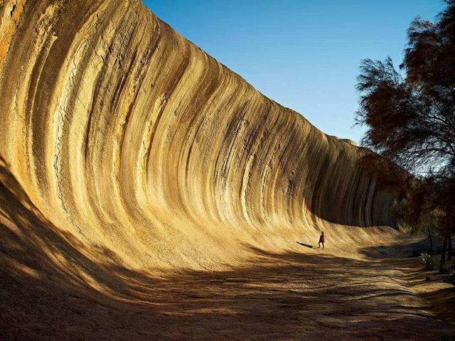 全球最怪的石瀑布,流了25亿年,被称为世界第八大奇观