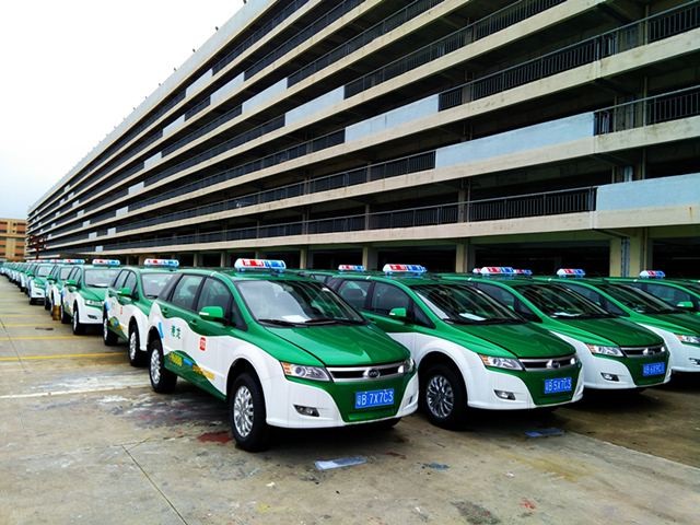 有关出租车电动化,的哥一肚子的苦水可以向谁说?