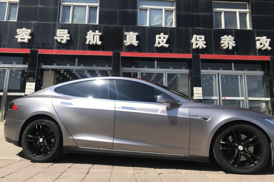 潇洒车让"绅士"秒变"硬汉"·尽显专业水准