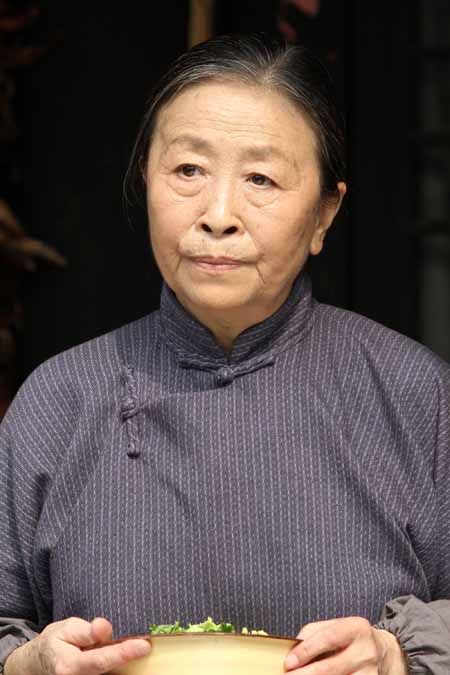 她曾被称是丑娘,感动无数人,今孙女嫁人,竟嫁给了自己"孙.