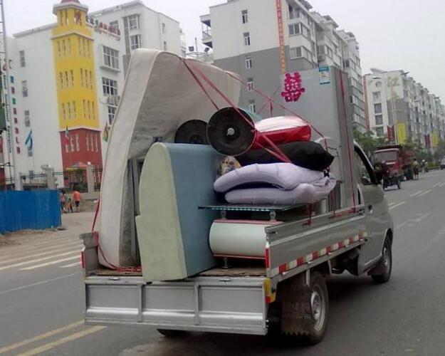 :近搬穷三天,远搬穷三年,这句俗语是什么意思?