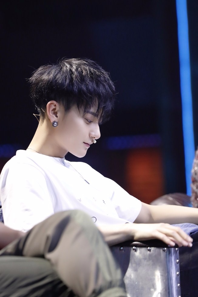 黄子韬《这就是街舞》变"西泡泡"迷弟 偏爱中国风