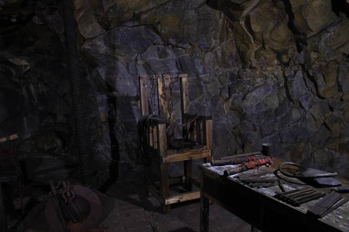 重庆渣滓洞算红色旅游点吗?为何没有相应的酒店