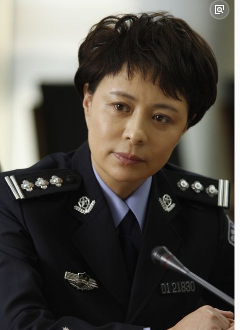 她是"任长霞",演技精湛,与丈夫恩爱几十年成娱乐圈模范夫妻|刘佳