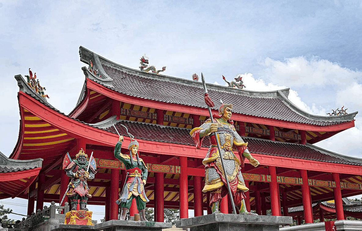 三宝垄省位于印尼的爪哇省,北海岸是印度尼西亚三大港口之一.