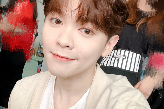 nine percent尤长靖,微博粉丝破400万晒马赛克自拍,粉丝:气人