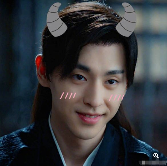 邓伦2个字透露择偶标准,网友露出姨母笑:太明显了