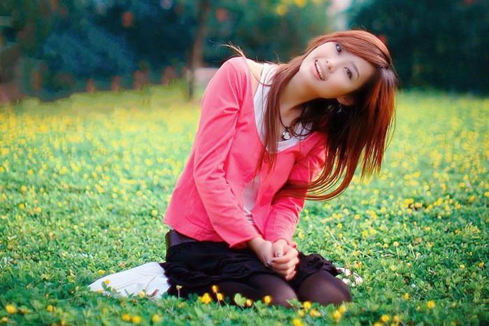 阳光下那一个青春美丽的阳光女孩