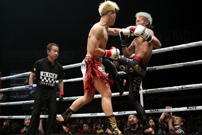 那须川天心首回合KO内藤大树豪取28连胜