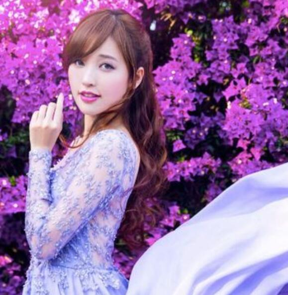 《上海女子图鉴》金莎"粉白嫩"亮相,回忆翻涌,全片最惊喜哟!