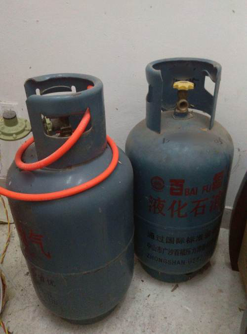 使用煤气罐做饭可能会爆炸这4点告诉你如何正确使用煤气罐