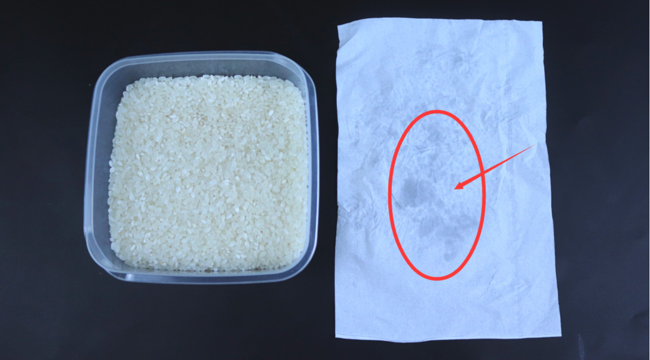 你吃的大米健康吗?只需一张纸巾捏一捏,一眼辨别是否打蜡
