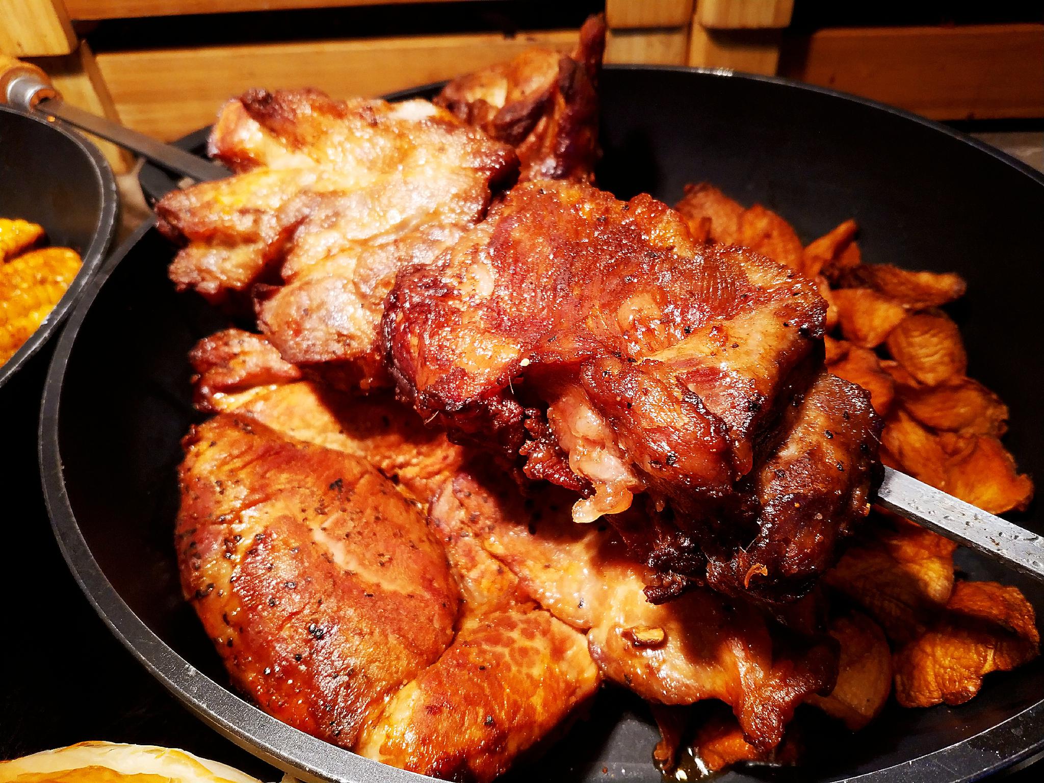 盛宴标帜自助晚餐,低调奢华的巴西bbq酷炫来袭.配合全球精选美食