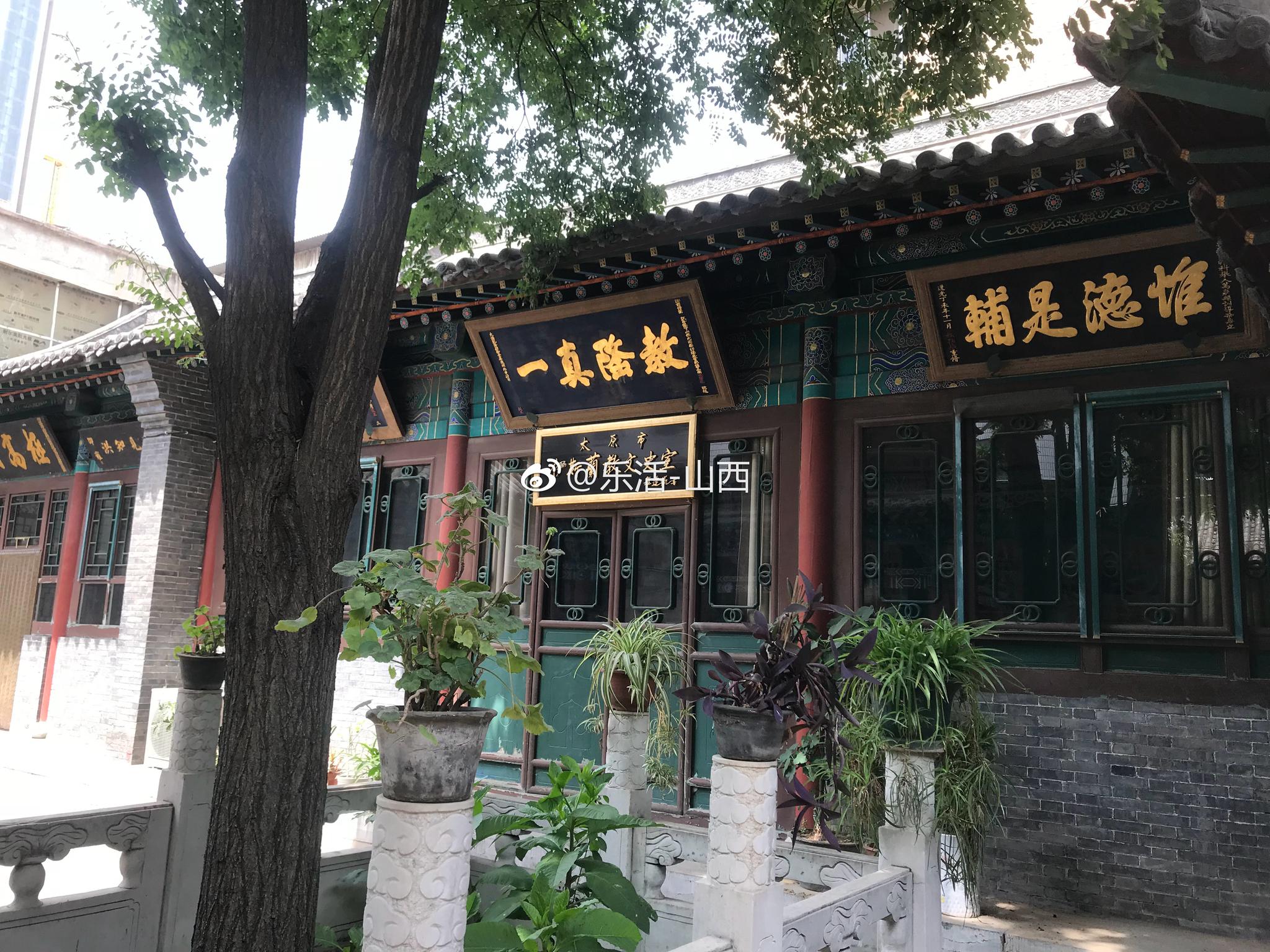 藏有众多皇帝及著名人物题写牌匾的闹市古寺 - 唐朝风格图片 - 实验室