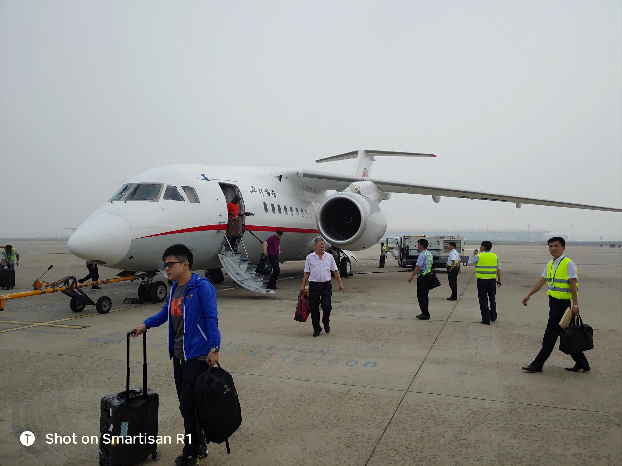 从平壤飞北京的飞机就够小的,从约堡飞乌姆塔