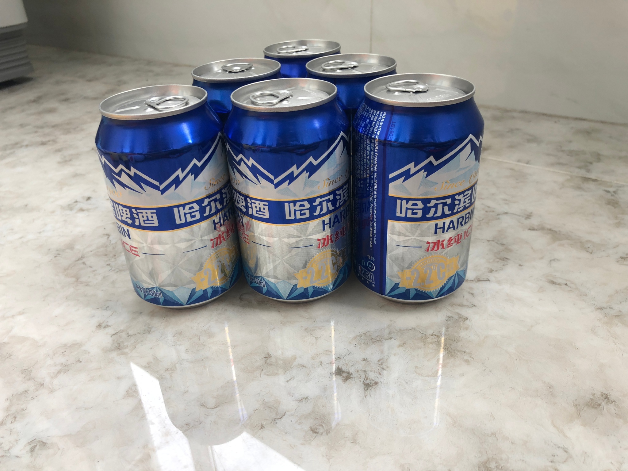 解锁新姿势,支付宝ar扫描哈尔滨啤酒logo会有大惊喜哦,欧气足不足