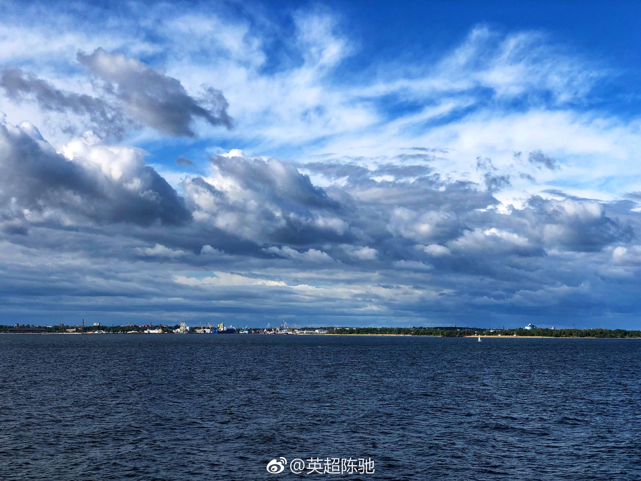 已经不知道在海上漂了多久,横跨波罗的海