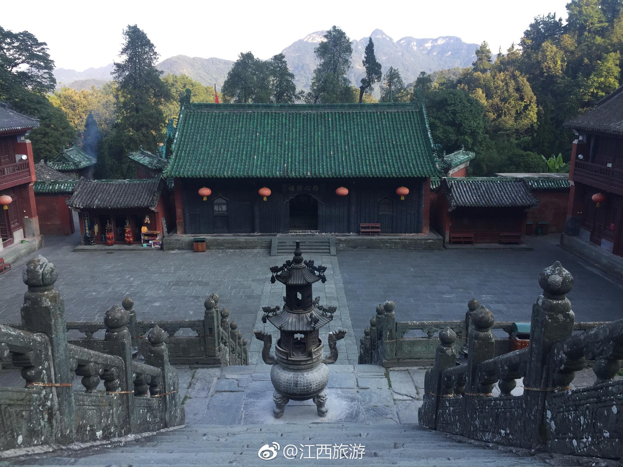 紫霄宫是武当山古建筑群中规模最为宏大,保存最为完整的一处道教建筑