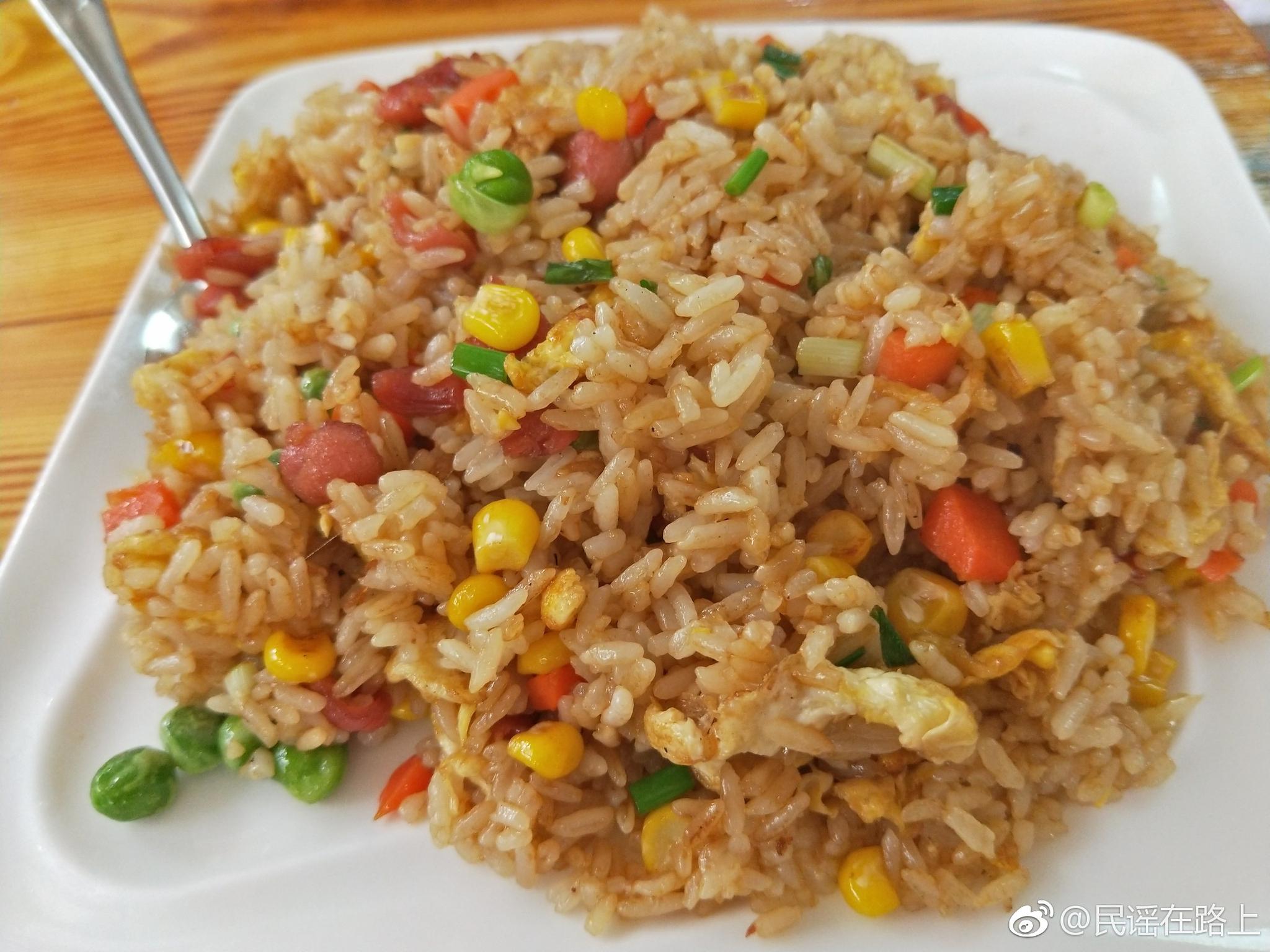 说一说你吃的扬州炒饭是哪种味道叭～小编只知道在 的现场会有当地