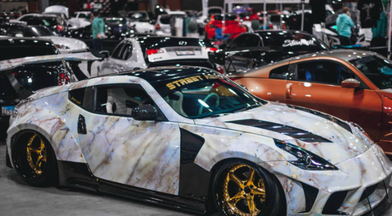 实拍日产370z,这大理石涂装简直帅爆