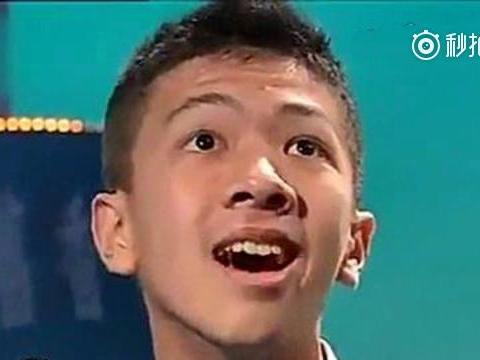 如此面有表情的朗诵诗歌梁逸峰不愧为第一人,笑岔气了!