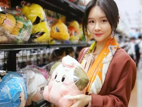 斗鱼张大仙公布新女友照片,官方喊话被分手!水友:被盗号了!