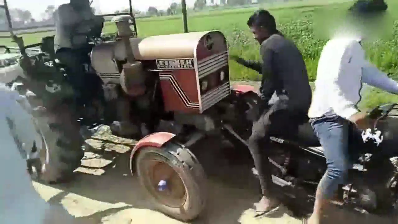 搭载V8发动机的机车有多牛?骑士弯腰那一刻全