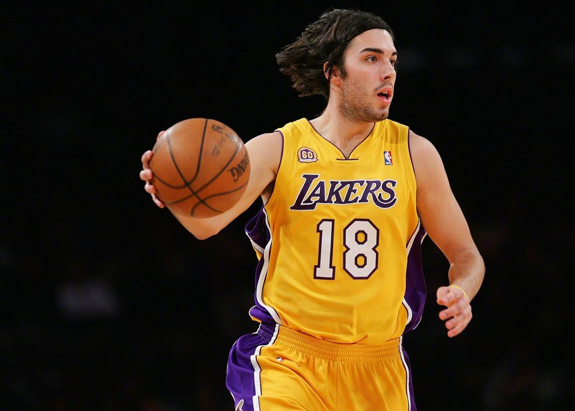 nba中那些一头飘逸长发的球员.