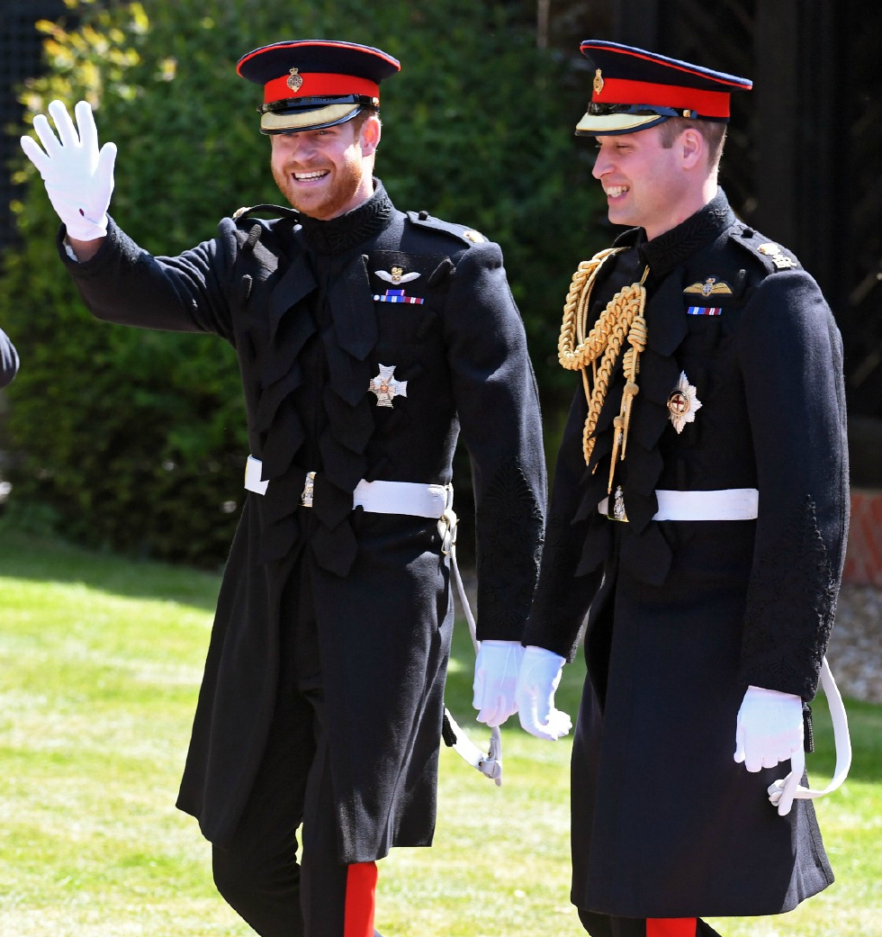 礼服好紧哈里王子大婚紧张多多细节照片展现梅根大气