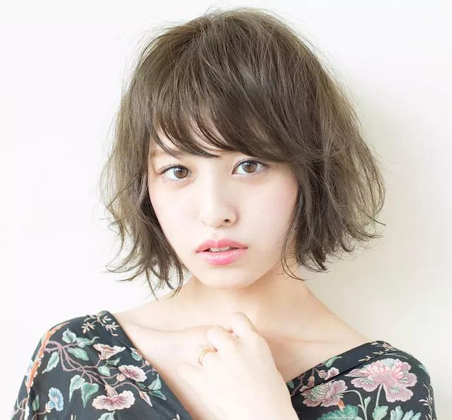日本最有人气的16款波波头发型时尚又减龄