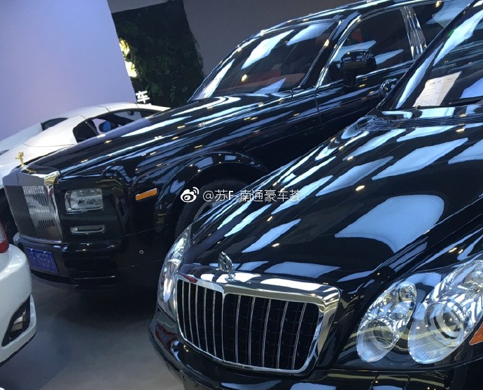 劳斯莱斯幻影 迈巴赫