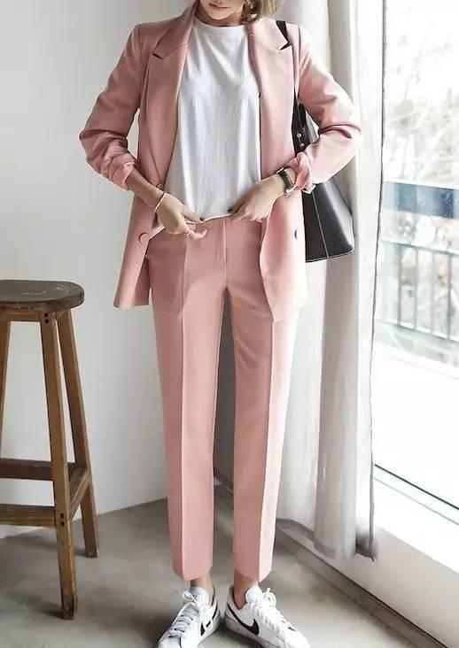 烟管裤, 初入职场的你需要用它来包装你的干练与专业|裤管|职场|女性