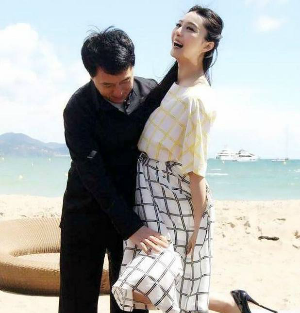 成龙到底有多少个女人小编写的以下几位还不足他的三分之一