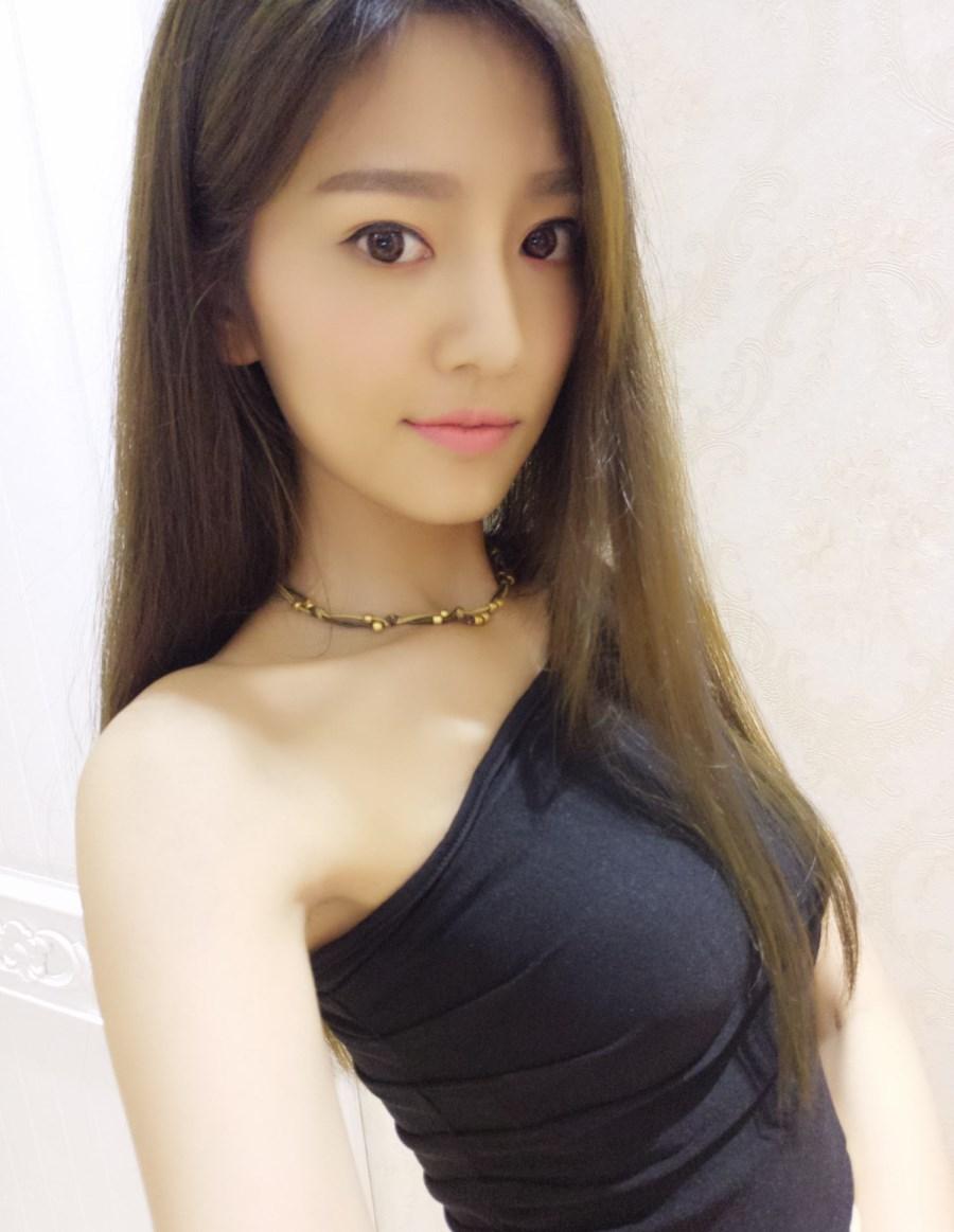 yy退网美女主播微凉依然周入八万,这让小主播们情以何堪?|微凉|主播|