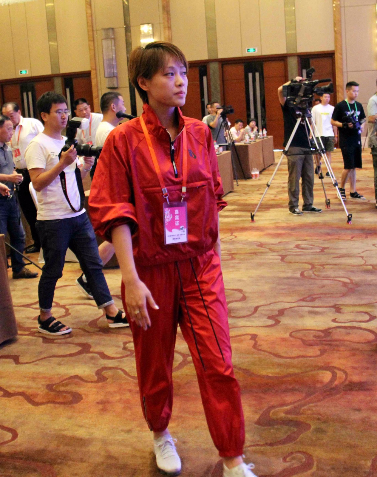 刘翔妻子亚洲女子撑杆跳冠军吴莎回家乡芜湖获选形象大使