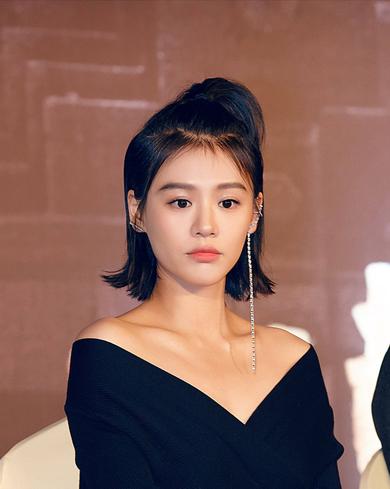 马思纯:冷冷的酷酷的一个微笑,气质清新自然