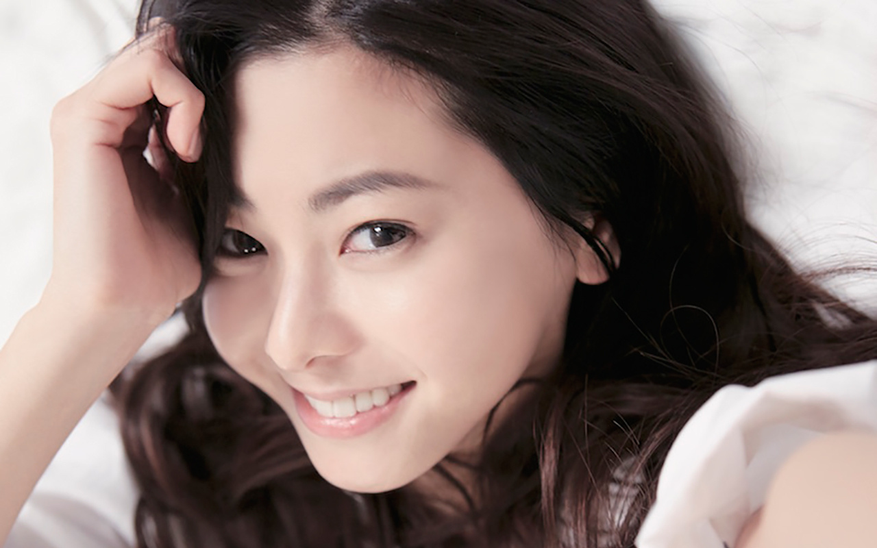 祝67战场女武神4游戏发售主题曲歌手仓木麻衣的访谈