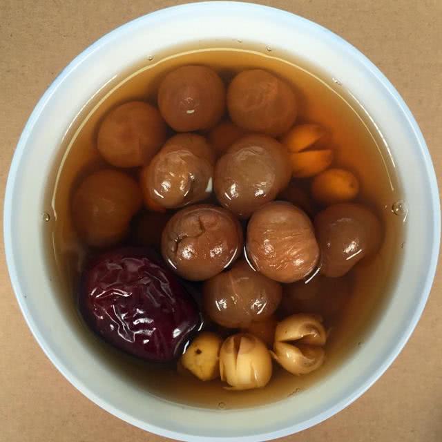 月经来时,要多吃这4种天然食物,能保养卵巢,排出污血