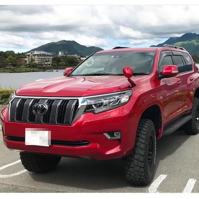 红色普拉多亮相,火辣外观,真心舍不得拿它去越野!