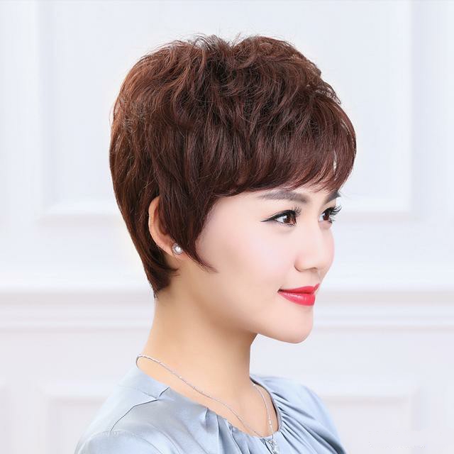 女人到了四五十岁这6种时尚减龄的短发让你远离“阿姨澳门永利皇
