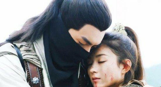 楚乔只有和冰坨子接吻,和燕洵也只是让他背背,元嵩尴尬了