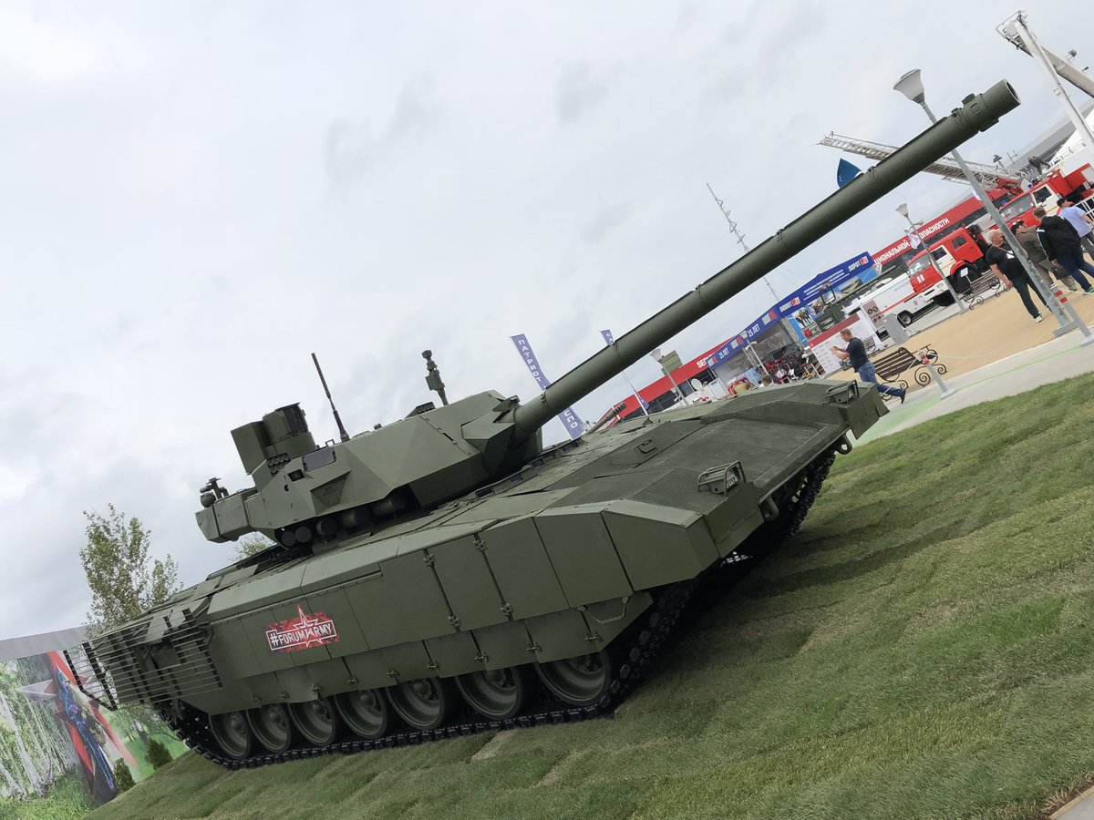 俄罗斯展示最新t-14阿玛塔主战坦克 自称第四代看着如何?