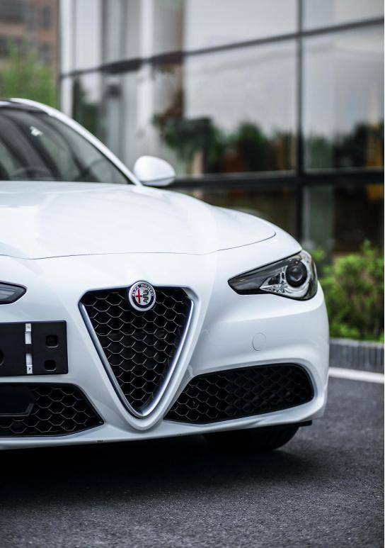 20万买意大利轿跑阿尔法·罗密欧 真的值吗?